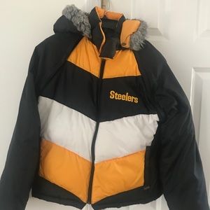 Woman’s large Pittsburg Steelers coat
